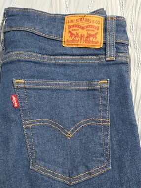 Levi's Women's Blue Denim Jeans Stretcg